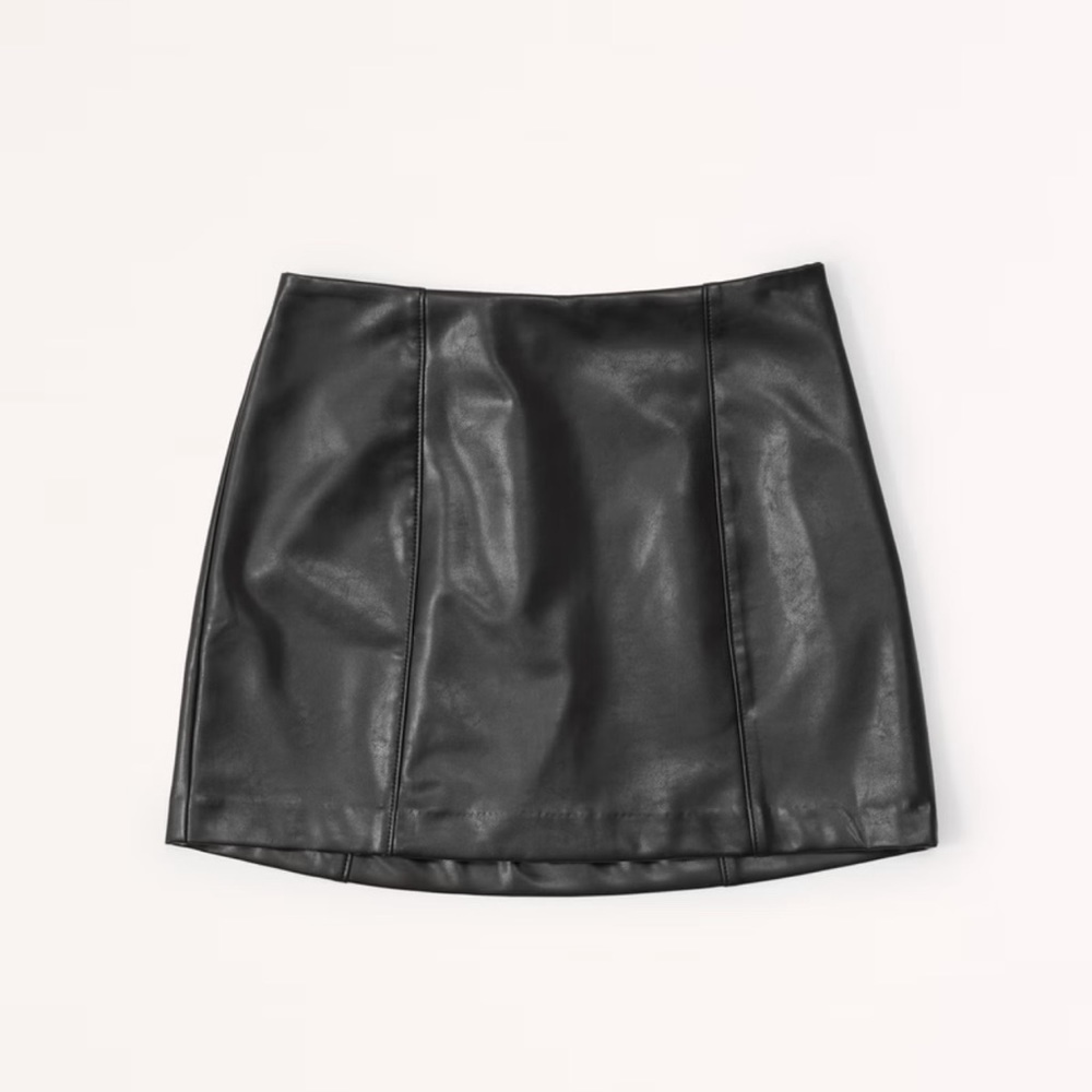 Abercrombie leather skirt / skort